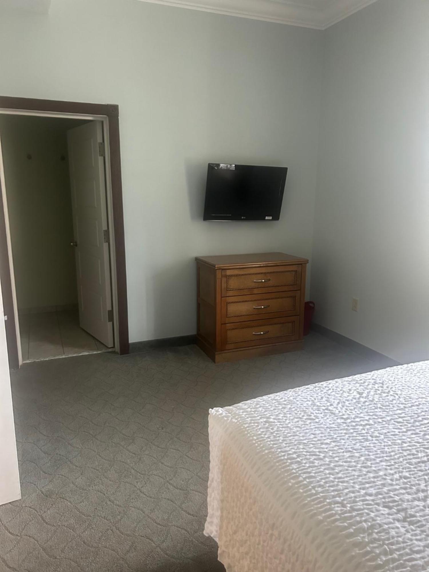 Harbor House Inn Sackets Harbor Экстерьер фото