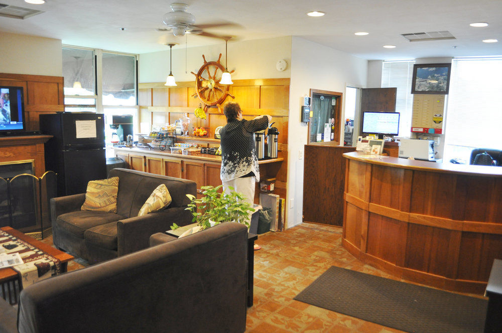 Harbor House Inn Sackets Harbor Экстерьер фото
