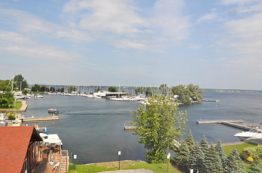 Harbor House Inn Sackets Harbor Экстерьер фото