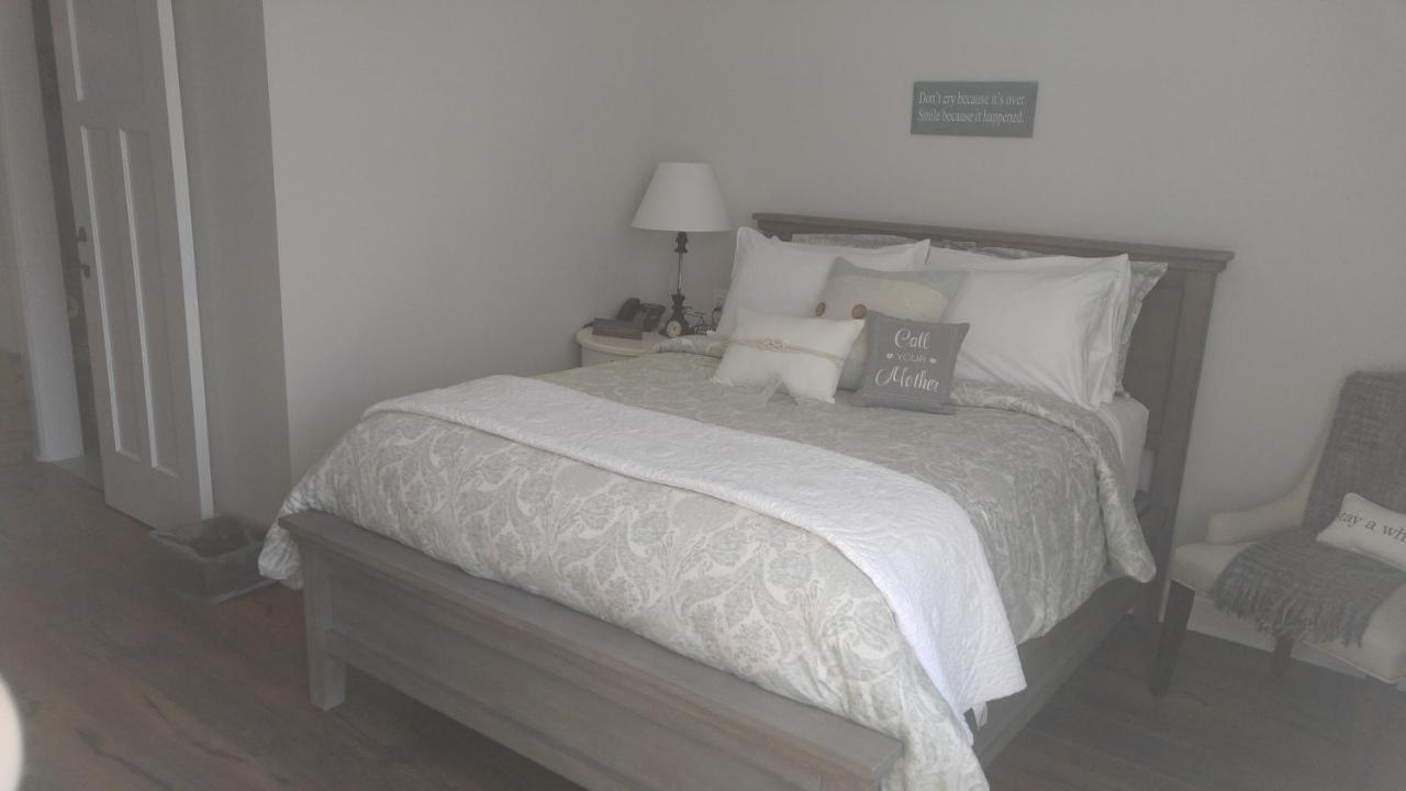 Harbor House Inn Sackets Harbor Экстерьер фото