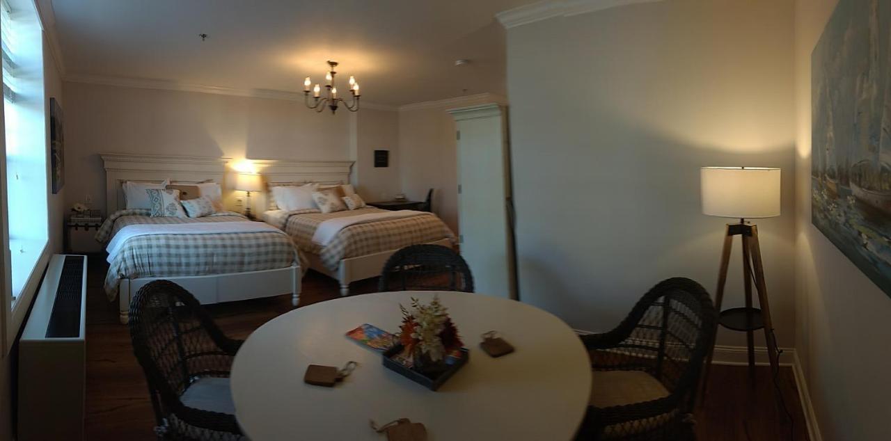 Harbor House Inn Sackets Harbor Экстерьер фото